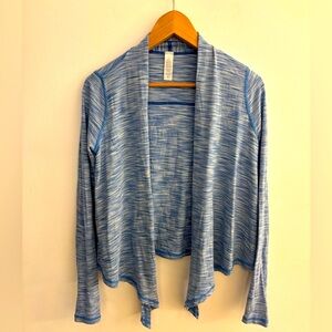 Ivivva by Lululemon lightweight open cardigan wrap top, light blue/white Size 14